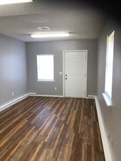 Large converted garage is perfect for work space/office, studio room, gym, family game room, and/or theater. - 12400 sw 2nd st