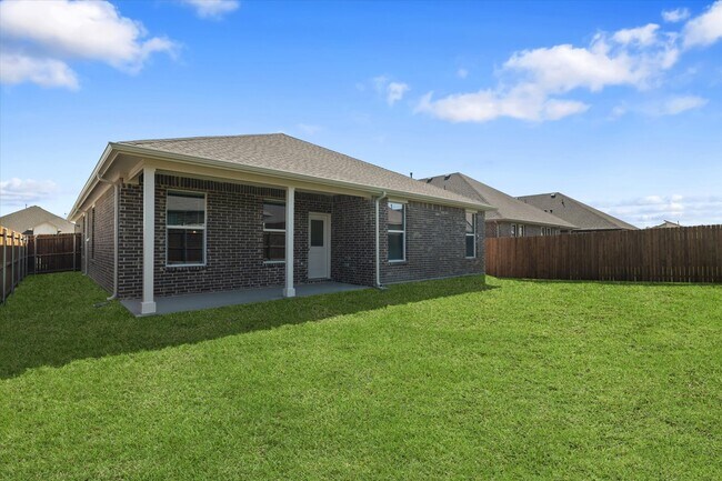 Building Photo - 1704 Woodpecker St