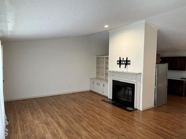 Building Photo - 240 Kingswood Dr