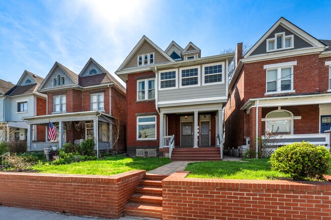 Building Photo - 307 Taylor Ave