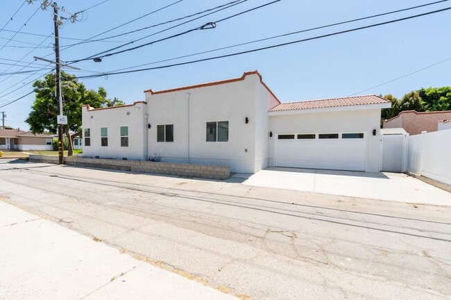 Building Photo - 1217 Beech Ave