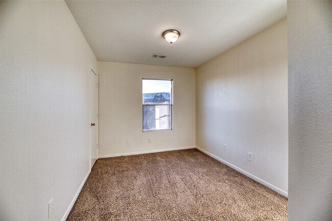 Building Photo - 7210 Fox Hall Ln