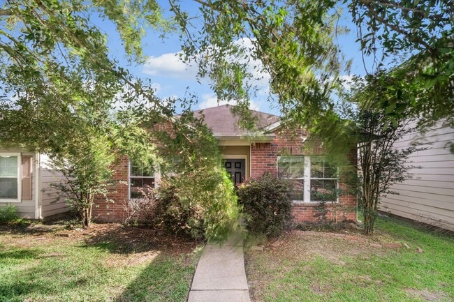 Building Photo - Charming 3-bedroom, 2-bath single-family h...