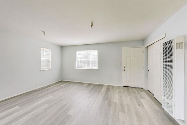 Building Photo - 1807 Sausal St