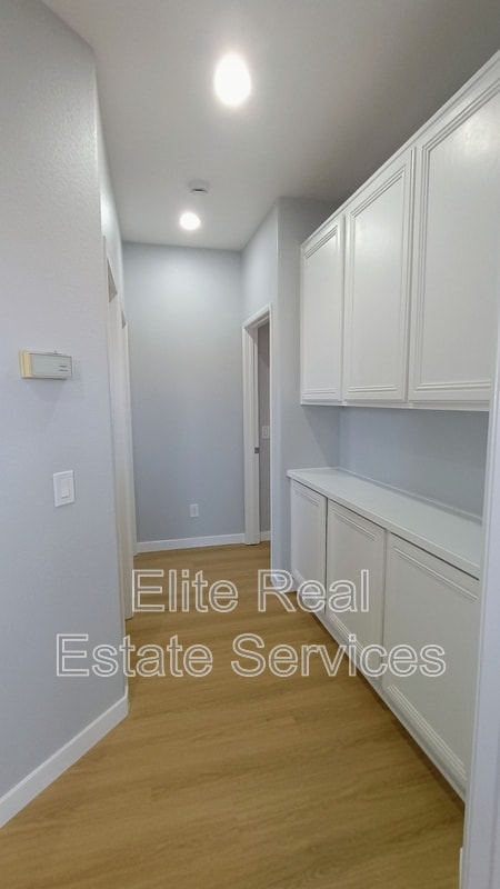 Building Photo - 1138 Calle Dulce