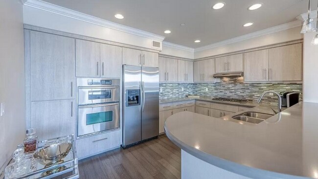 Building Photo - 4346T- Tradewinds Lookout |Whitesails|  FURNISHED