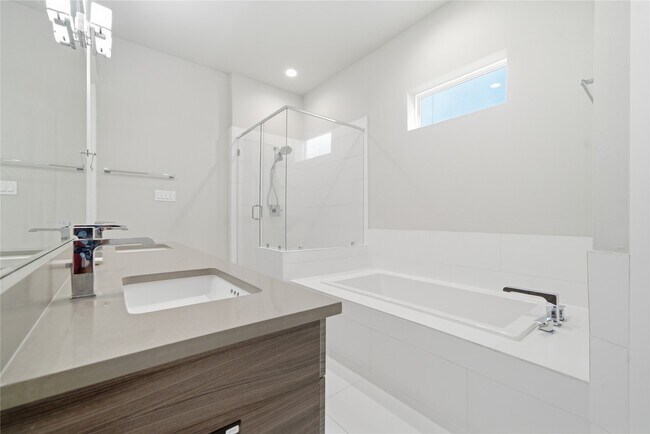 Building Photo - 1615 Wheeler Ave