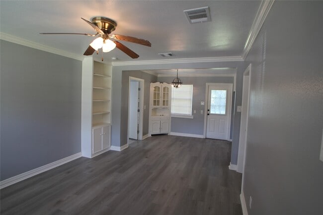 Building Photo - 1207 Trimm Ave