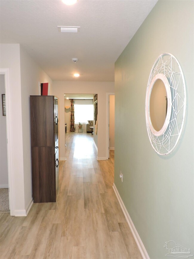 Building Photo - 5903 Laurel Oak Dr