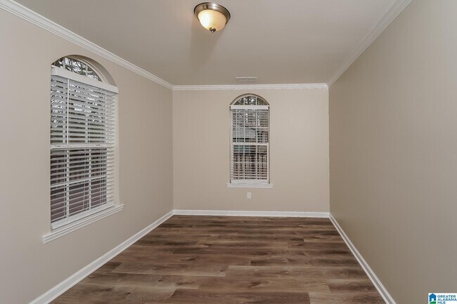 Building Photo - 2812 Lambert Cir