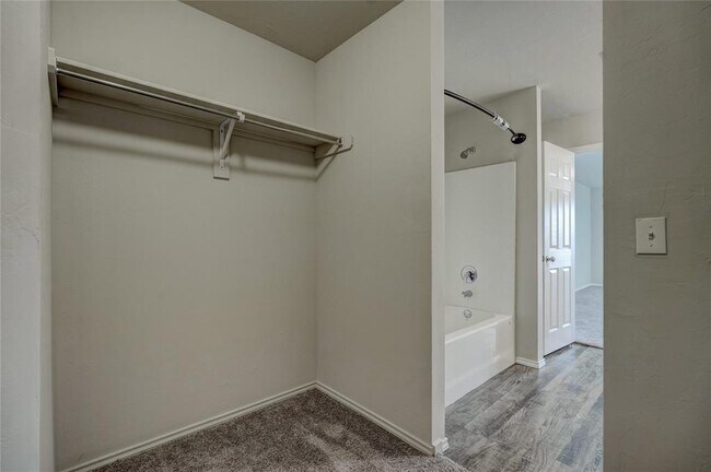 Building Photo - 10620 SW 23rd Ter