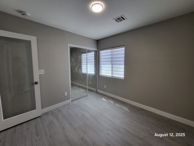 Building Photo - 5975 S Belcastro St