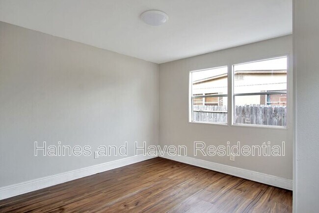 Building Photo - 26 Forest Dr