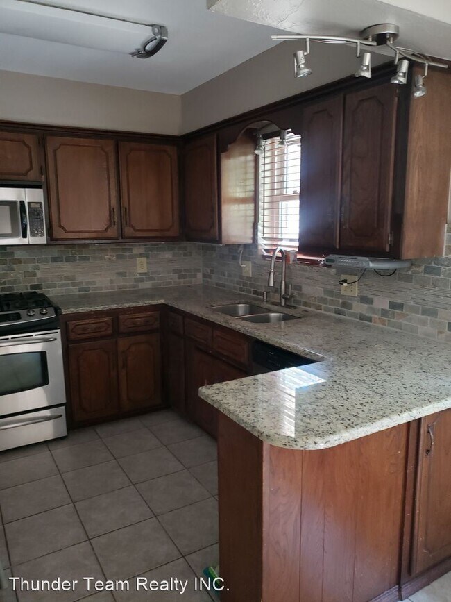 Building Photo - 3 br, 2 bath House - 11524 Bel Air Place