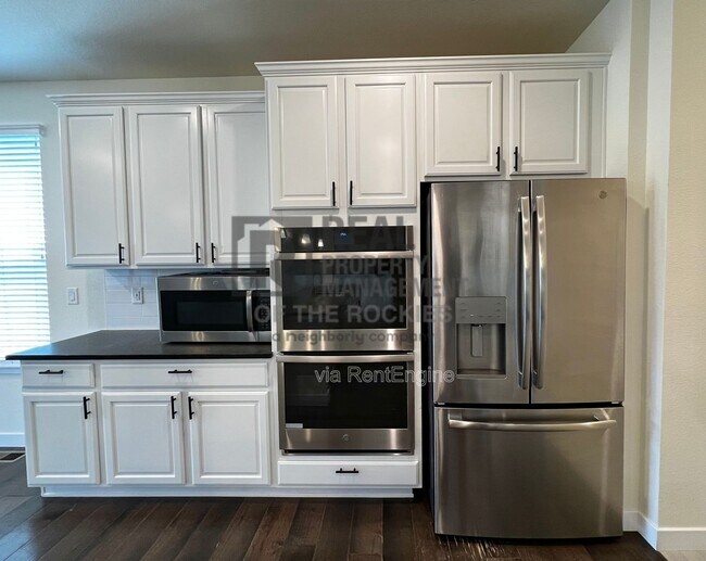 Building Photo - 2888 Fractus St