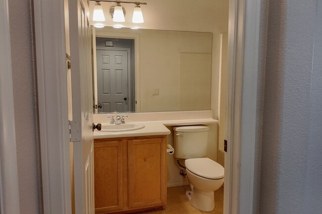 Building Photo - 9222 Cazador St