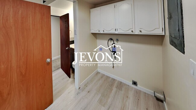Building Photo - Water and sewer included! Comfortable 3-be...