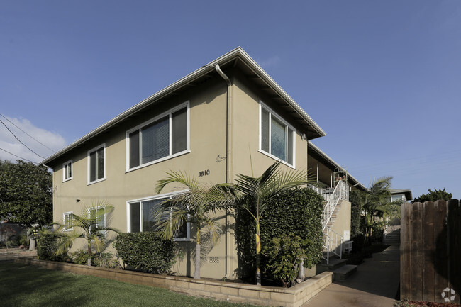 Primary Photo - 3810 Marron Ave