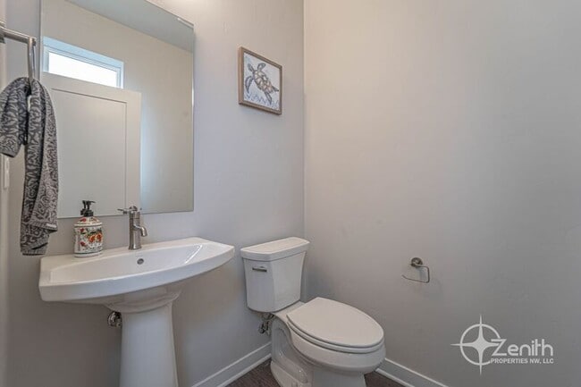 Building Photo - 10004 NE 134th Ave