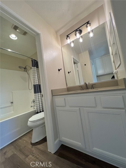 Building Photo - 46 Hinterland Way