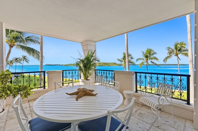 Building Photo - 5221 Fisher Island Dr