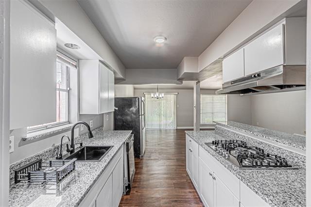 Building Photo - 1018 McCallum Dr