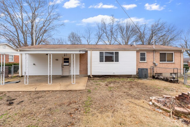 Building Photo - INCREDIBLE DEAL! 3 bed 2.5 Bath Home with ...