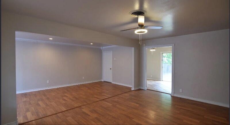 Building Photo - 311 Crockett Dr