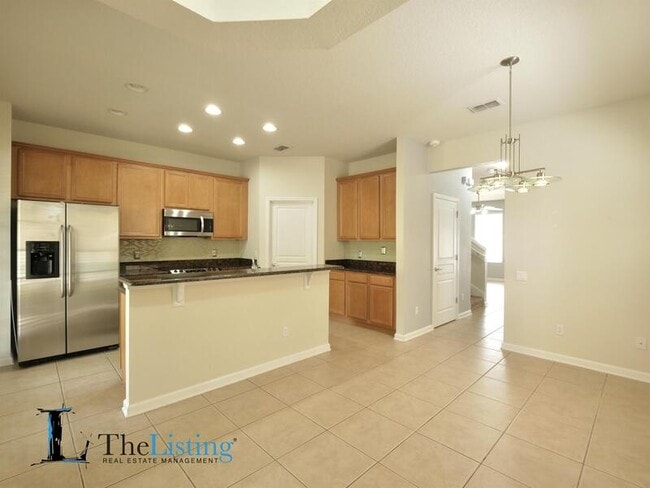 Building Photo - 12958 Vennetta Way