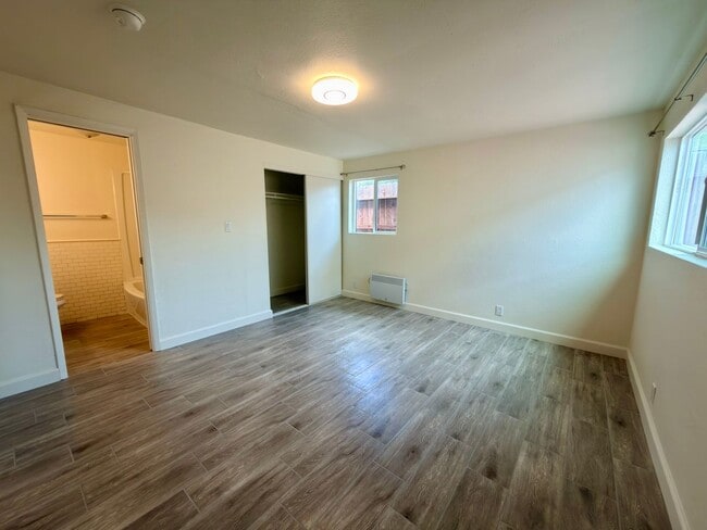 Building Photo - 523 N Citrus Ave