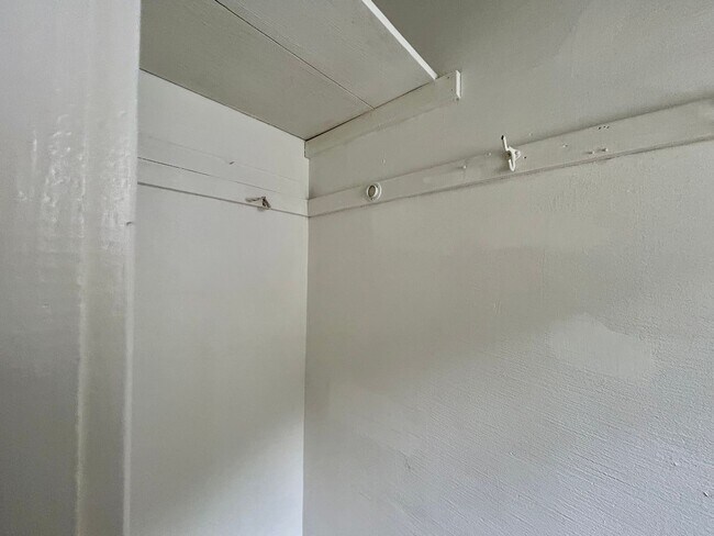 Building Photo - ne4th