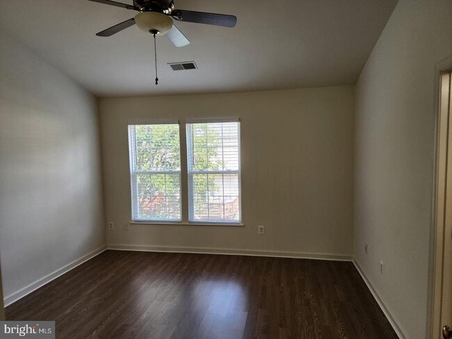 Building Photo - 14288 Glade Spring Dr