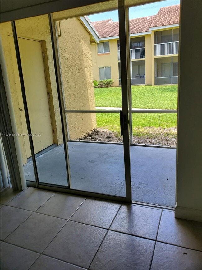 Building Photo - 1154 Coral Club Dr