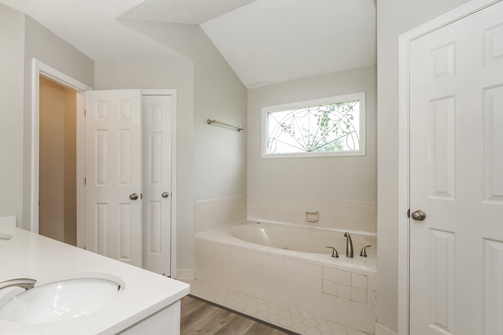 Building Photo - 7308 Schilling Cove E
