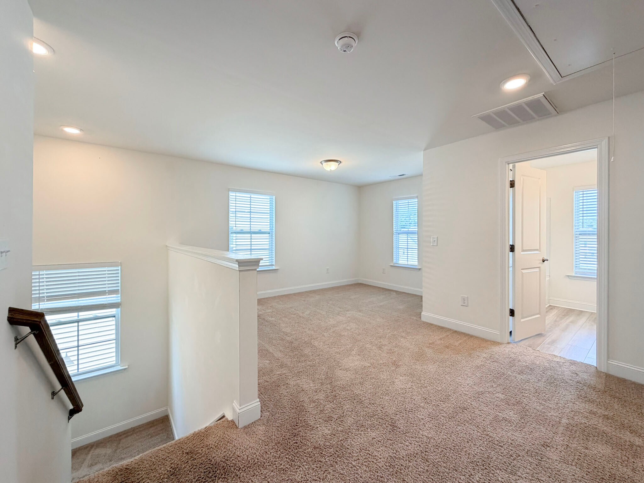 Building Photo - 563 Whitley Ridge Dr