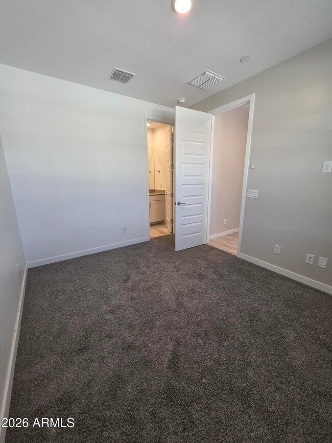 Building Photo - 4134 E Pinto Dr