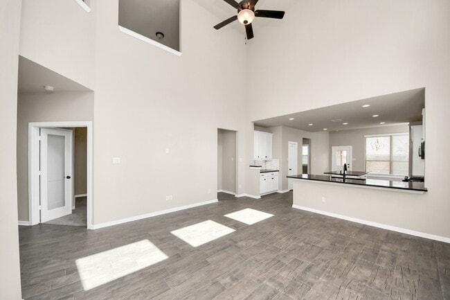 Building Photo - 7006 Winterberry Gln Ln