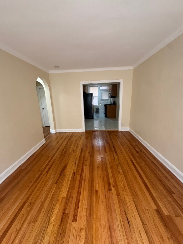 Building Photo - 6217 N Mozart St