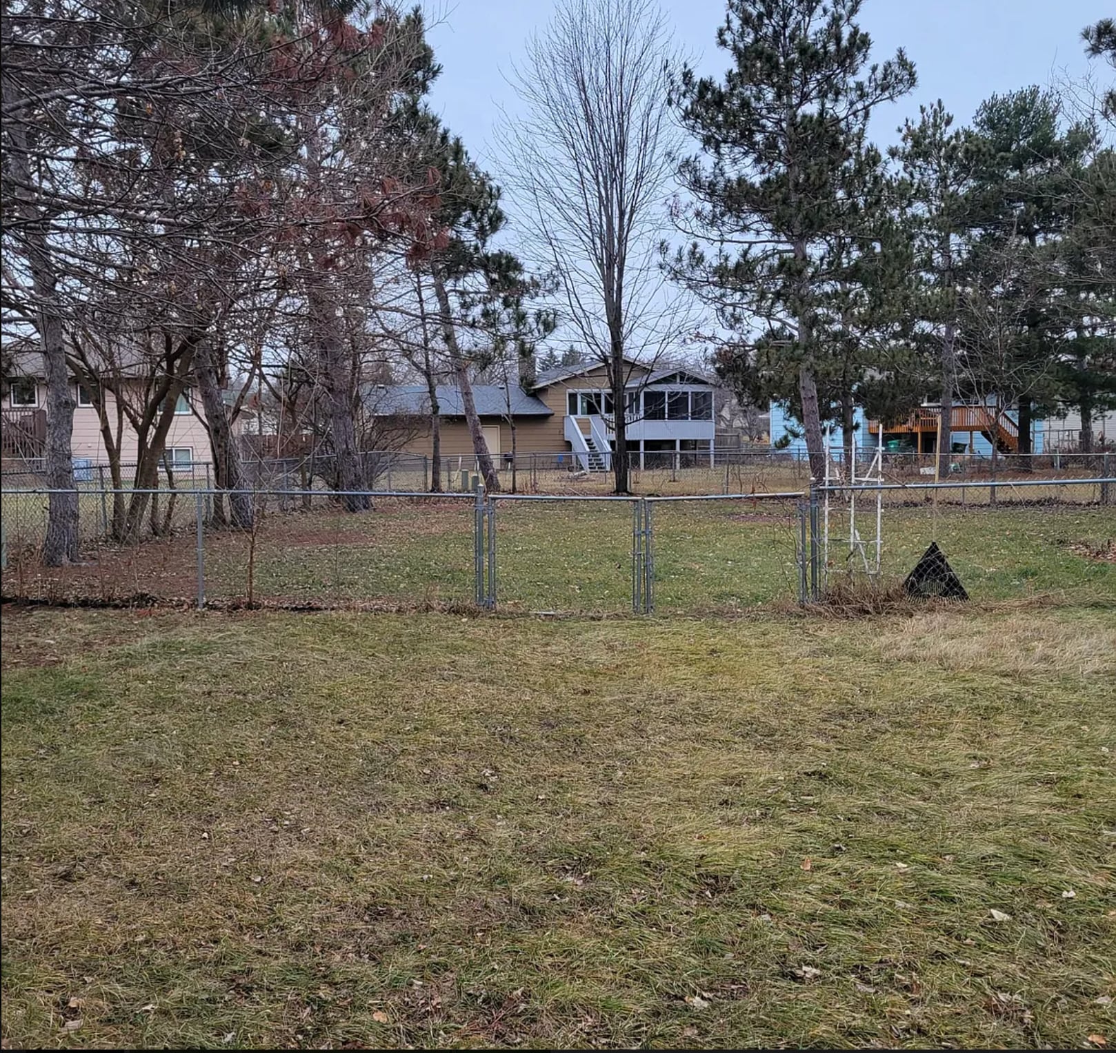 Fenced yard - 8236 Douglas Cir N