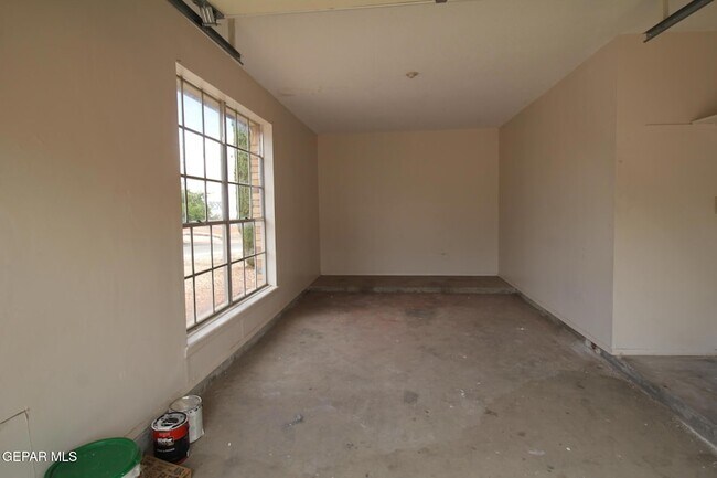 Building Photo - 3406 Moonlight Ave