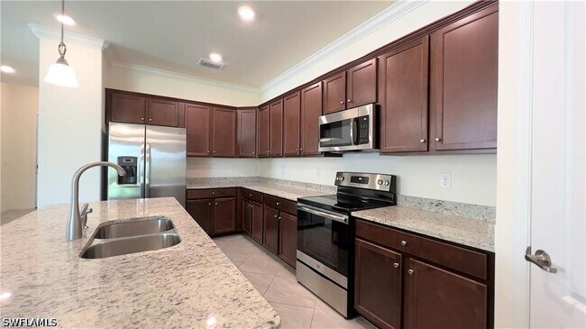 Building Photo - 14060 Vindel Cir