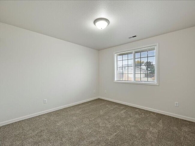 Building Photo - 7912 Quadra Dr