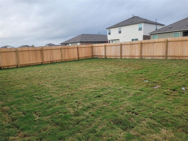 Building Photo - 623 Waterway Ave