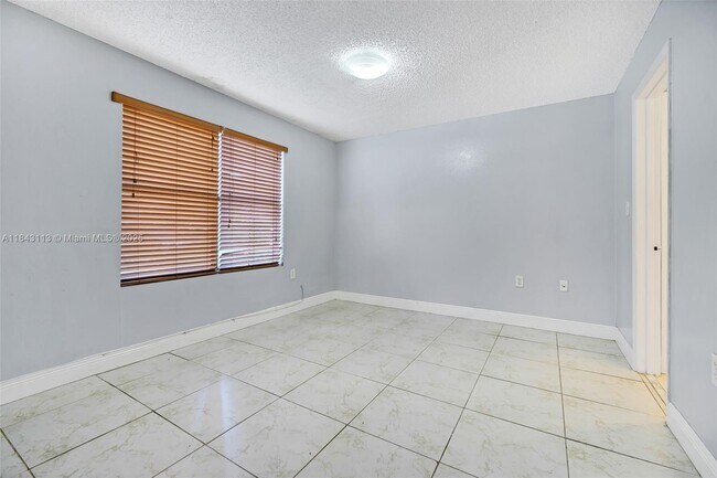 Building Photo - 15560 SW 104th Terrace