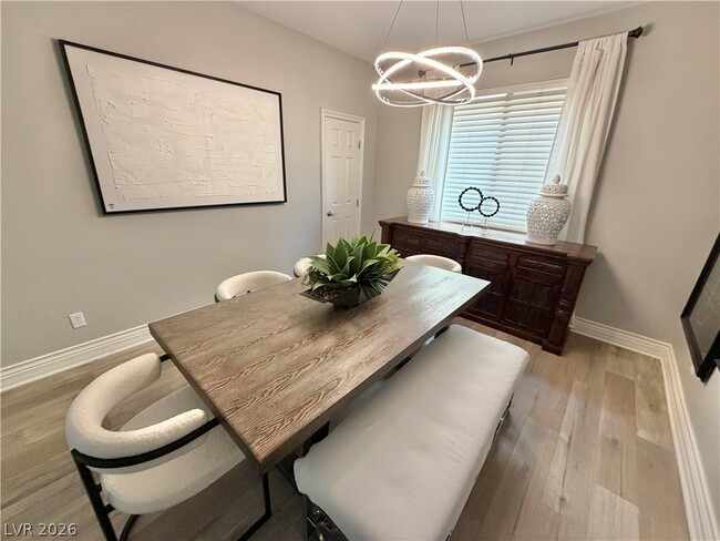 Building Photo - 399 Center Green Dr