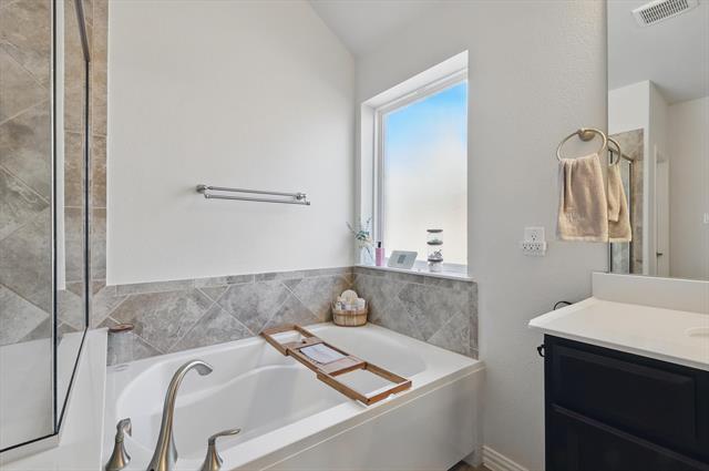 Building Photo - 1129 Berrydale Dr