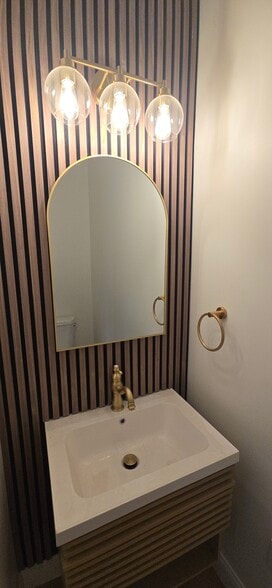 Half Bath - 1205 Lee St