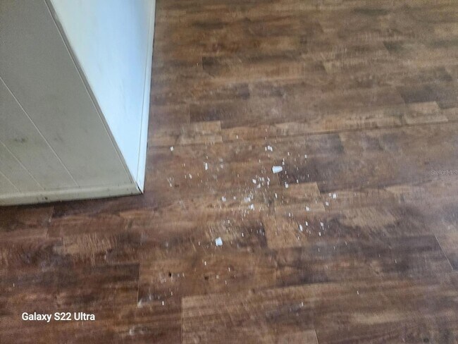 Building Photo - 1821 Los Pinos Rd