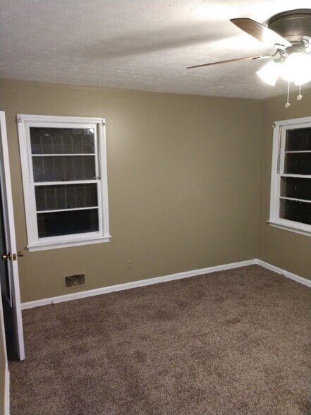 Building Photo - 168 Ruby Dr