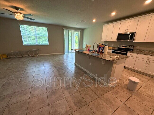 Building Photo - 17309 Cagan Crossings Blvd